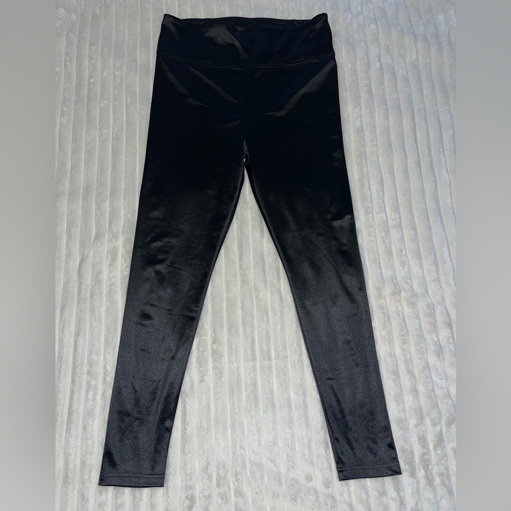 Women’s Shiny Black Athletic Leggings • XL